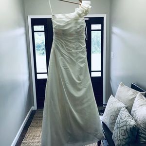 Davids Bridal Womens 10 Ivory Wedding Dress